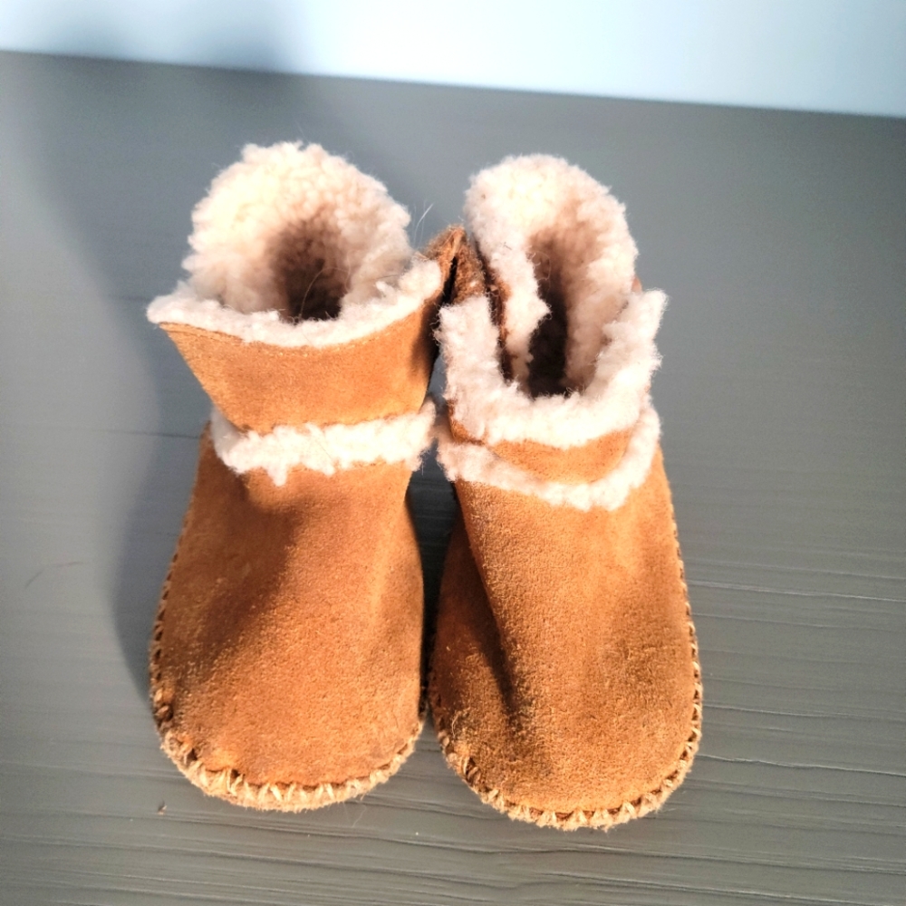 Baby UGG boots gender neutral